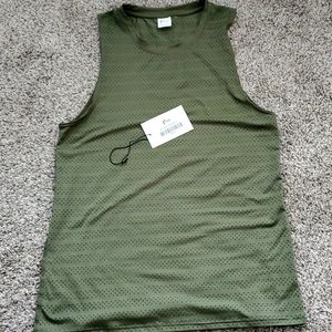 Olive chill tank